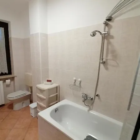 לינה וארוחת בוקר Amo' Le Langhe Narzole