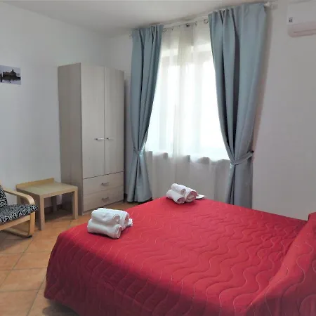 Amo' Le Langhe לינה וארוחת בוקר 3*